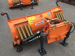 frontal sne blad med universel plade til traktor ln 200 a