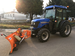 frontal sne blad med universel plade til traktor ln 220 a