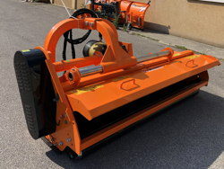 slagleklipperen betepusder med justerbar sideforskydning for traktorer toro 240