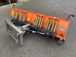 frontal sne blad med 3 punkt fæste til traktor ln 250 c