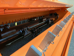 slagleklipperen betepusder med justerbar sideforskydning for traktorer toro 200