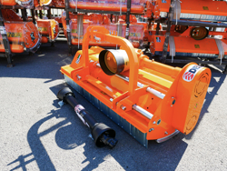 slagleklipperen 160cm betepudser med justerbar sideforskyvning til traktorer med 40 70hk leopard 160 sp