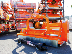 slagleklipperen 185cm betepudser med justerbar sideforskyvning til traktorer med 40 70hk leopard 180 sp