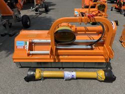 slagleklipperen 140cm betepudser med justerbar sideforskyvning til traktorer med 30 70hk leopard 140 sph