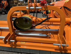 slagleklipper med hydraulisk sideforskyvning leopard 180 sph