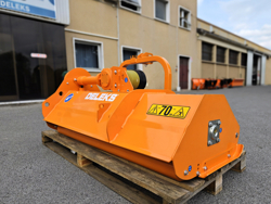 slagleklipperen 160cm betepudser med justerbar sideforskyvning til traktorer med 40 60hk lincione 160 sp