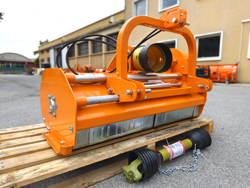 slagleklipperen 120cm betepudser med justerbar sideforskyvning til traktorer med 30 60hk lincione 120 sph