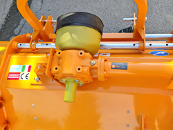 slagleklipperen 180cm betepudser med justerbar sideforskyvning til traktorer med 40 70hk lincione 180 sp rev