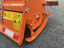 middels tung jordfræser for traktorer arbejdsbredde 150cm manuel sideforskydning mod dfm 150