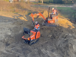 minidumper kubota m8000