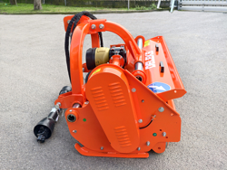 slagleklipper med justerbar sideforskydning for traktorer med 60 100hk cervo 200