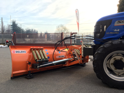 snowblade with plate for tractor ln 220 a