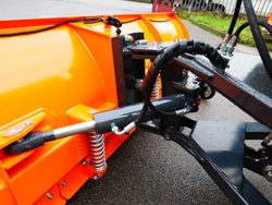 frontal snow plogh with mounting plate for tractor ssh 04 3 0 a