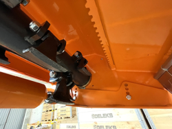 shredder with hydraulic side shift for orchard tractors mod jaguar 150