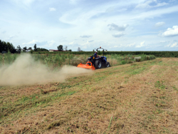 adjustable sideshift flail mower for 60 90hp tractors shredder with hammers mulcher mod tigre 200