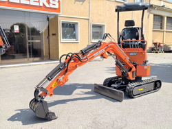 mini excavator 1.1 ton e110